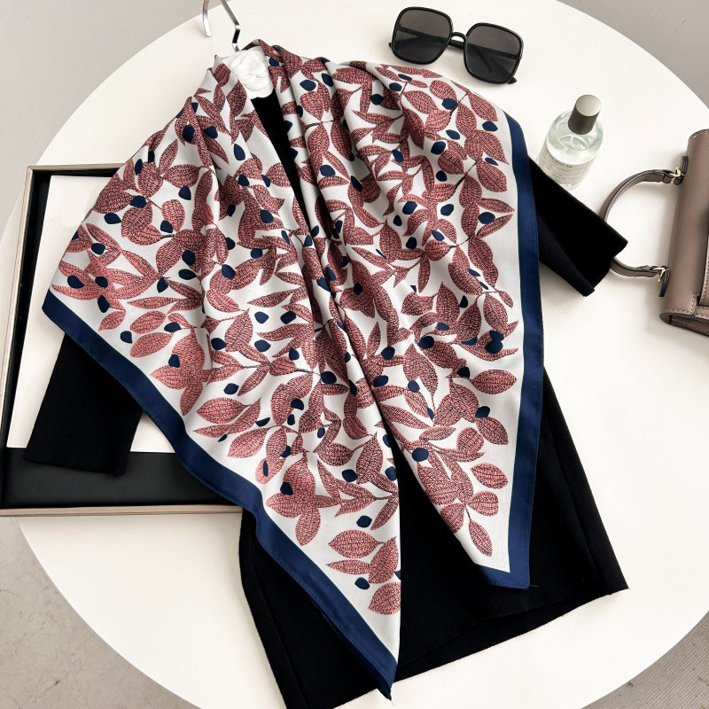 Foulard Quadrato 90cm di Alta  - Scarf Silk Neck recensione e prezzo