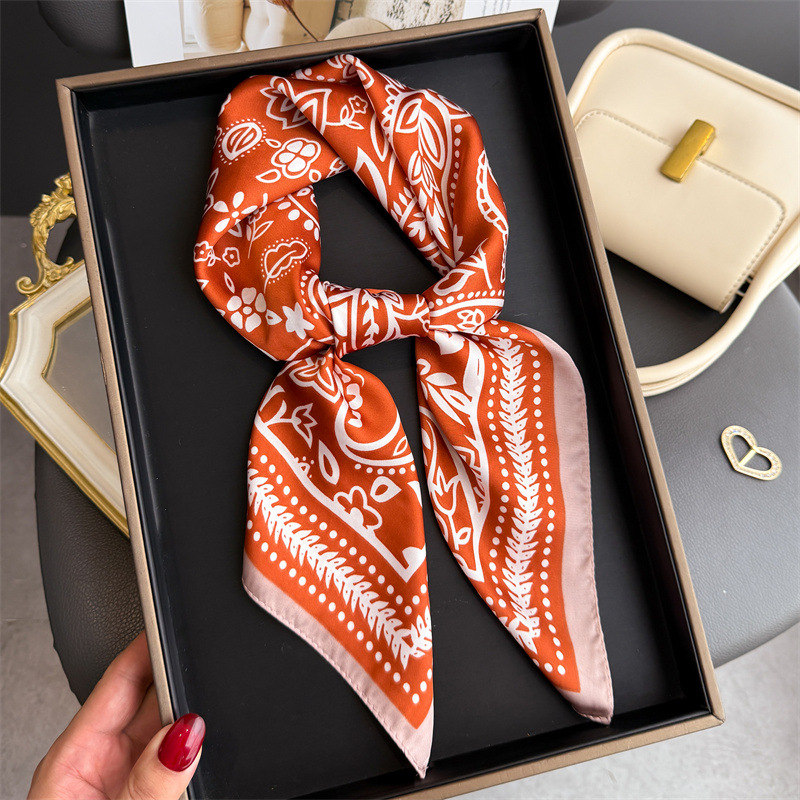 Sciarpa quadrata in seta con s - Scarf Silk Neck recensione e prezzo