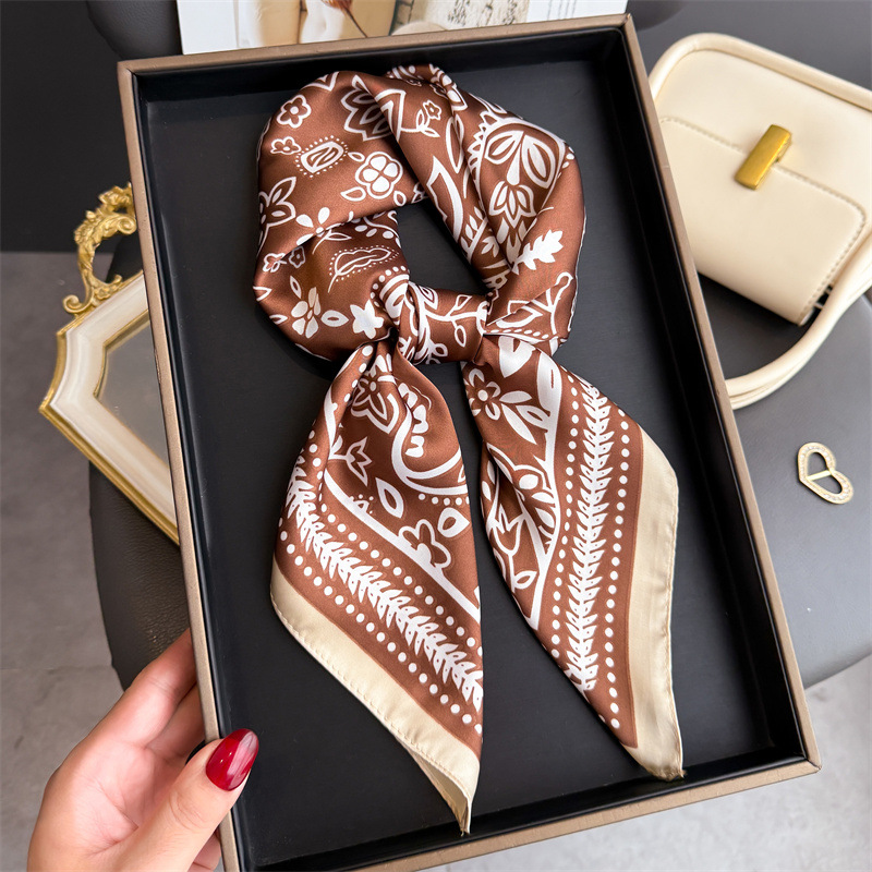 Sciarpa quadrata in seta con s - Scarf Silk Neck recensione e prezzo