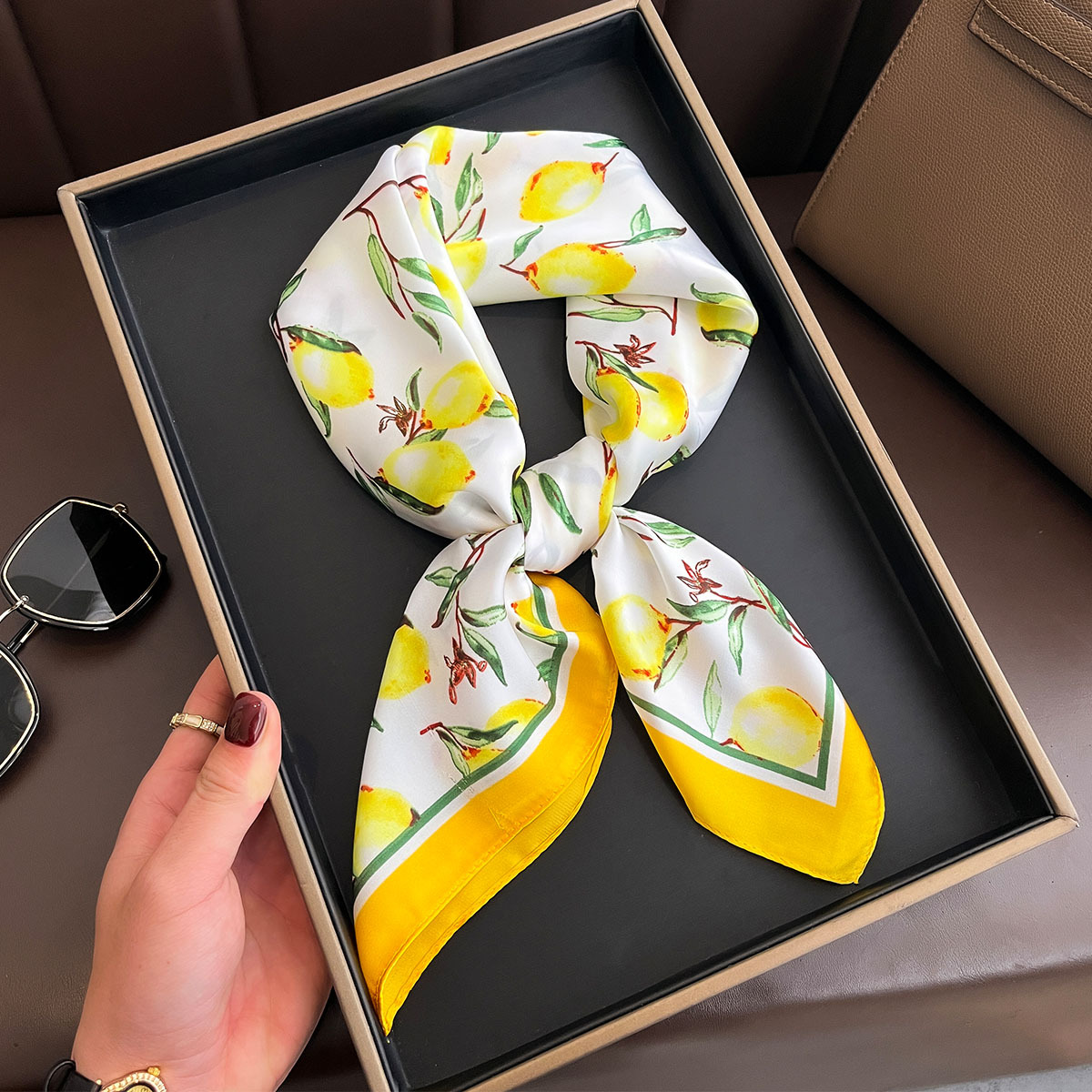 2025 Nuova Sciarpa di seta qua - Scarf Silk Neck recensione e prezzo