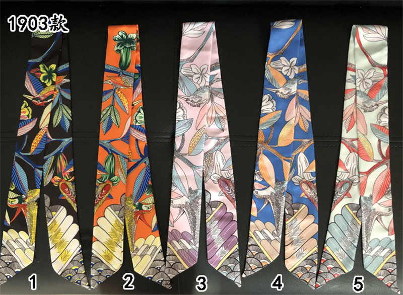Marchio di lusso colibrì stamp - Scarf Silk Neck recensione e prezzo